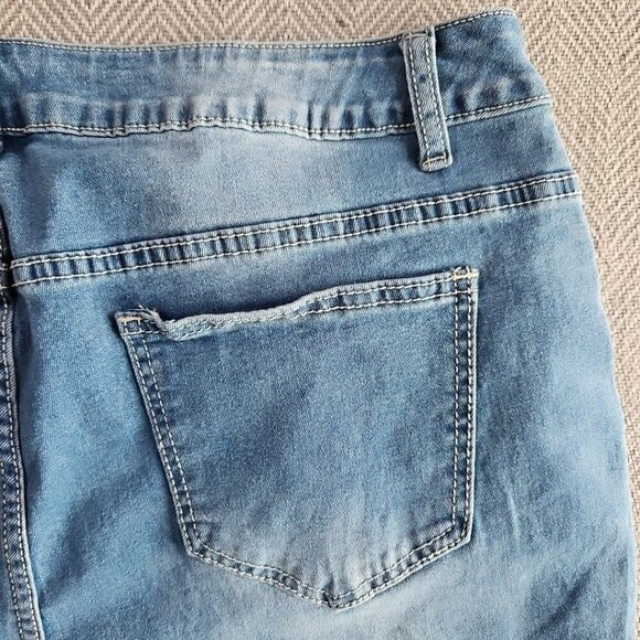 Ashley Stewart Jeans Size 14 Medium Wash Rhinestone Raw Edge Bootcut Leg 147502 - Picture 7 of 16